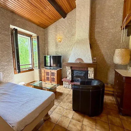 Loft Cosy Avec Mezzanine Au Coeur Du Verdon ! Apartman Saint-André-les-Alpes